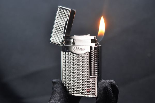 Bật lửa Calories 2 Lửa Hoa Văn Ô Vuông 3D Bạc CL-S02