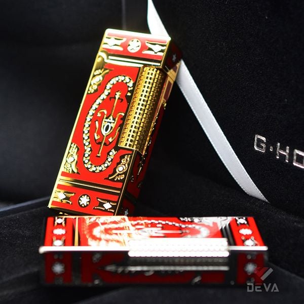 Bật Lửa G.Horse Sơn Mài Đỏ Hoa Văn Hoàng Gia Cổ Điển GH01
