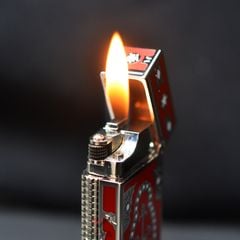 Bật Lửa G.Horse Sơn Mài Đỏ Hoa Văn Hoàng Gia Cổ Điển GH01