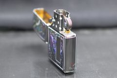 Zippo Mỹ chính hãng đen bóng hoa văn Colorful Venetian Z387