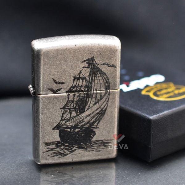 Zippo Bạc Bụi Khắc CNC Thuyền Buồm ZK162