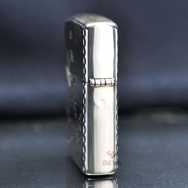 Zippo Bạc Khối Khắc Cá Chép Viền Gõ Búa BK11