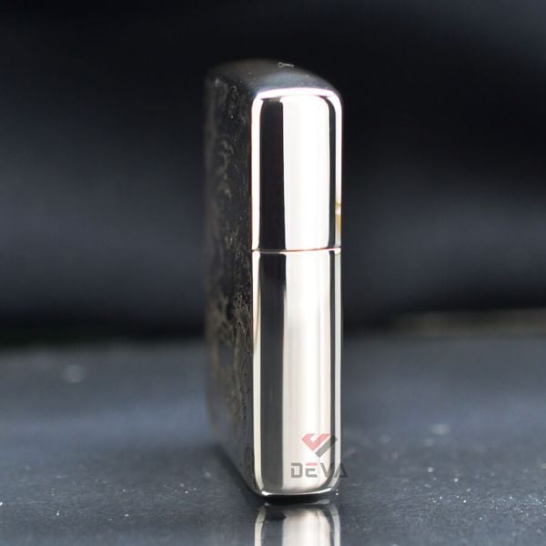 Zippo Bạc Khối Khắc Hình Mãnh Hổ Giương Vuốt BK28