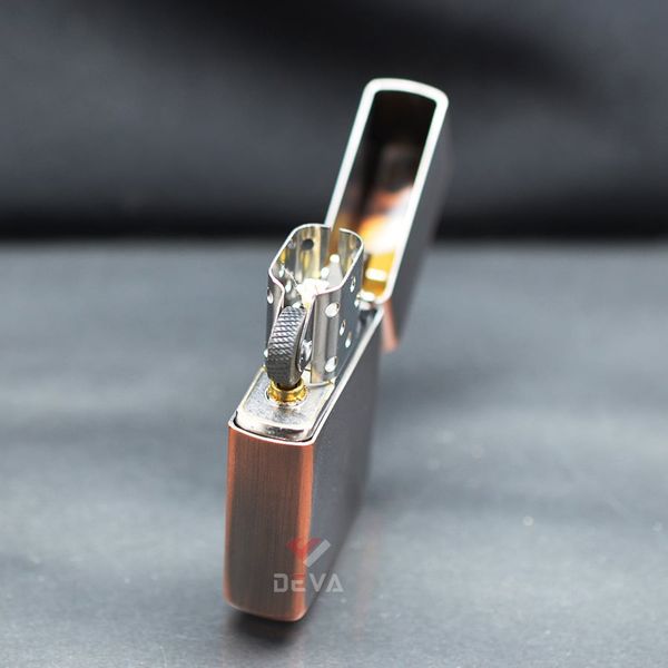 Zippo Hiệu Ứng Gỉ Đồng Rustic Bronze ZT22