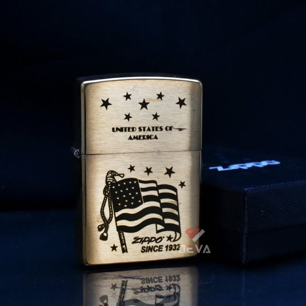 Zippo Vàng Xước Khắc Laser Cờ Mỹ ZK02