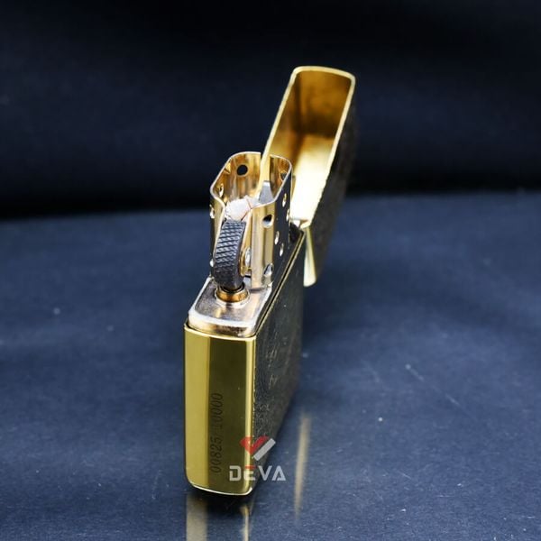 Zippo Khắc Hình Rồng Phượng Bản Giới Hạn Z44