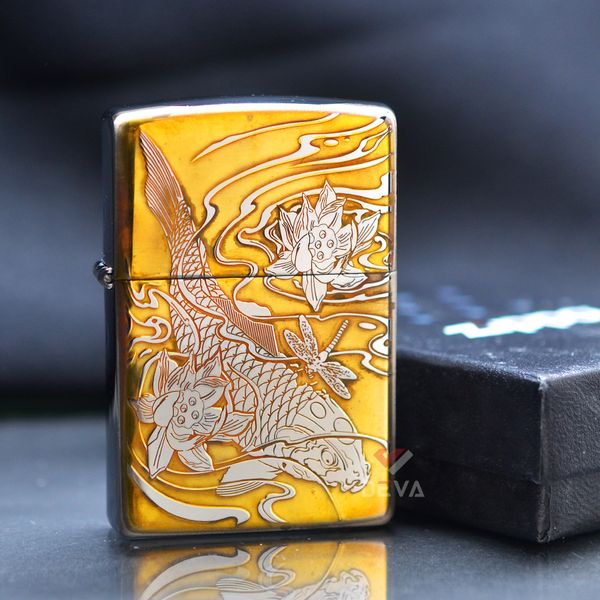 Zippo Khắc Sâu Cá Chép Trong Đầm Sen ZK115