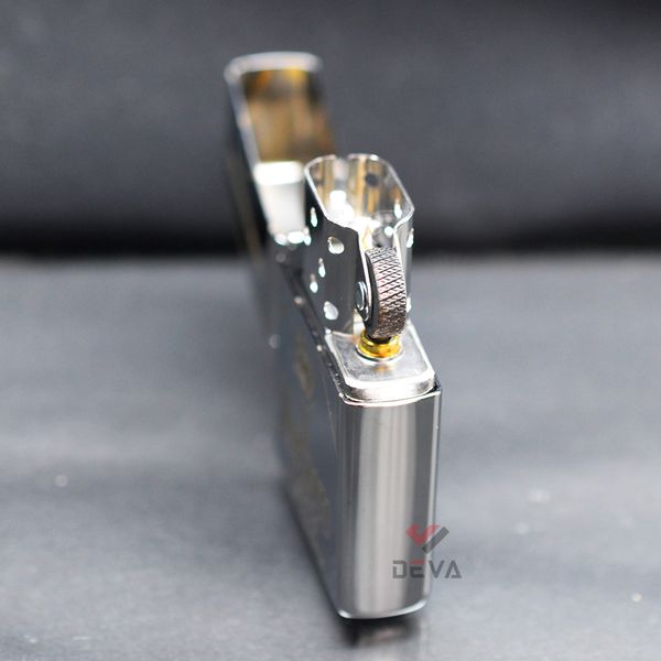 Zippo Mạ Chrome Khắc Chủ Đề Marlboro ZK99