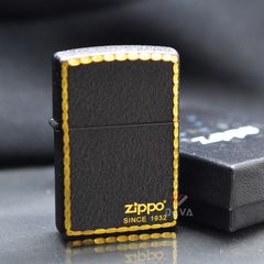 Zippo Đen Nhám Viền Gõ Búa ZK135