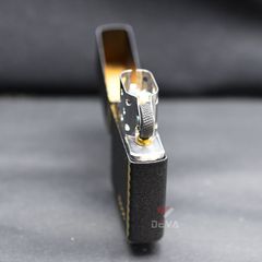 Zippo Đen Nhám Viền Gõ Búa ZK135