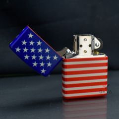Zippo Sơn Hình Quốc Kỳ Mỹ Z168