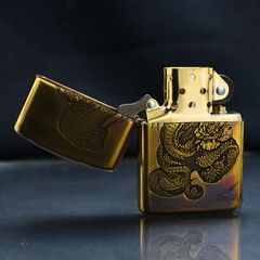 Zippo Armor Khắc Sâu Rắn Hổ Mang Chúa ZD72