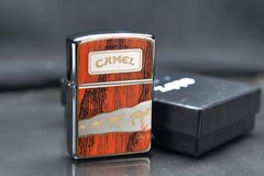 Zippo Armor xuất Nhật Ốp Gỗ Chủ Đề Camel Bản Giới Hạn ZN348