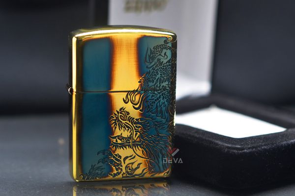 Zippo Armor Đồng Cháy Khắc Rồng Chầu ZN18