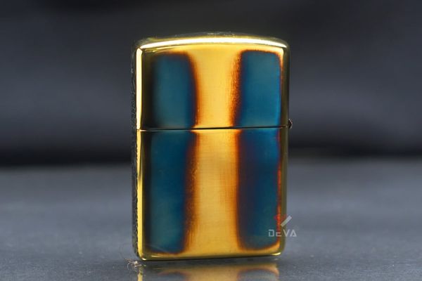 Zippo Armor Đồng Cháy Khắc Rồng Chầu ZN18