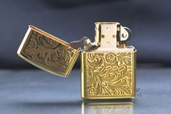 Zippo Armor Khắc Hoa Văn Venetian 2 Mặt ZN15