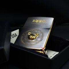 Zippo Ốp Tượng Chú Mèo May Mắn Lucky Kitten ZN23
