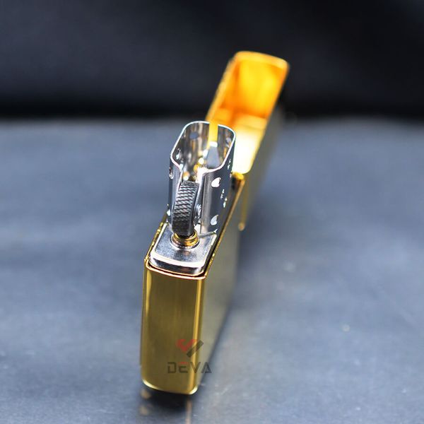 Zippo Dán Emblem Ô Vuông Sơn Nhũ ZN205