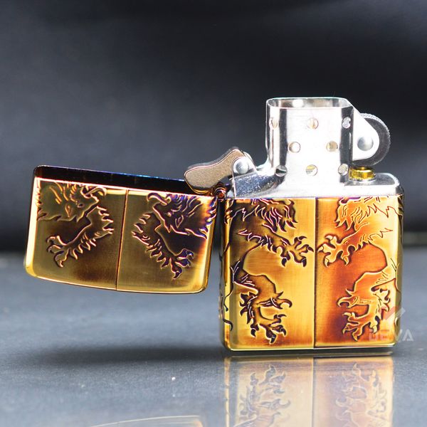 Zippo Đồng Cháy Khắc Sâu Sư Tử Hoàng Gia ZN07