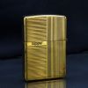 Zippo Khắc Các Đường Kẻ Sọc Ngang Dọc ZN393