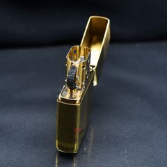 Zippo Khắc Các Đường Kẻ Sọc Ngang Dọc ZN393