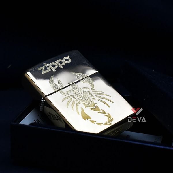 Zippo Khắc Hình Con Bọ Cạp ZN44