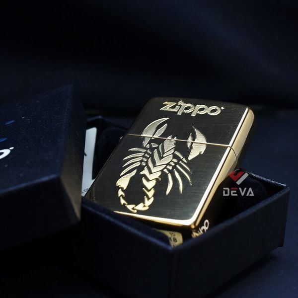 Zippo Khắc Hình Con Bọ Cạp ZN44