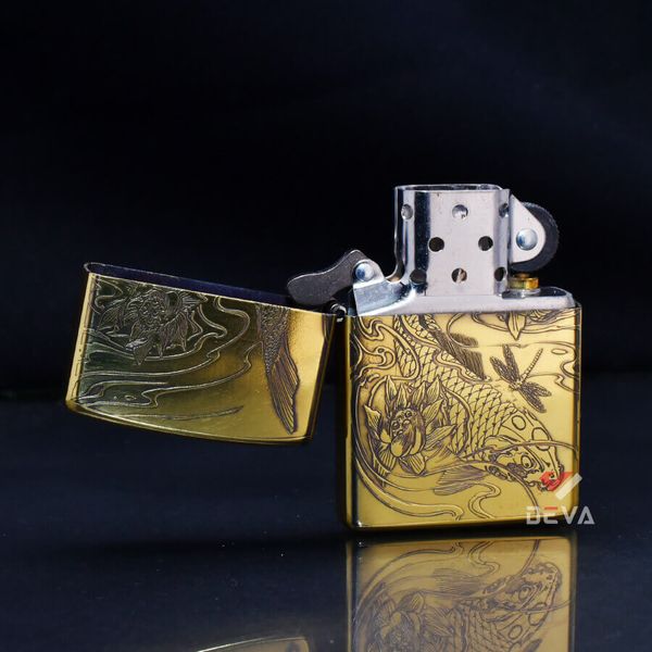 Zippo Khắc Nổi Cá Chép Đầm Sen 2 Mặt ZN80