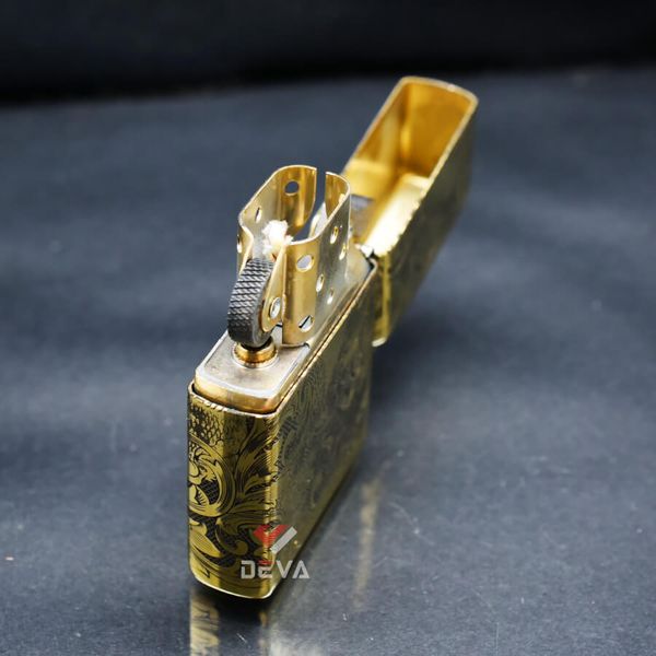 Zippo Khắc Hình Rồng Nổi 4 Mặt ZN81
