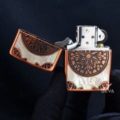Zippo Khảm Trai Khắc 2 Mặt La Bàn Cổ ZN140