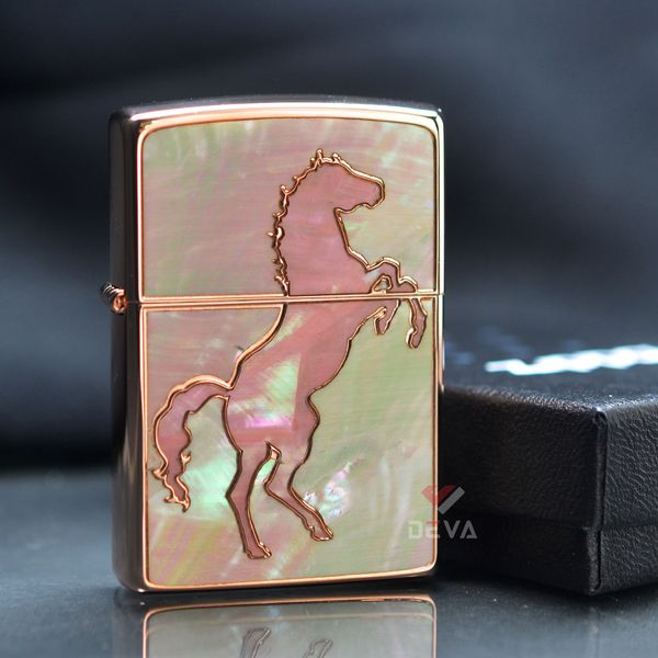 Zippo Khảm Trai Chủ Đề Con Ngựa ZN98
