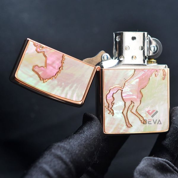 Zippo Khảm Trai Chủ Đề Con Ngựa ZN98