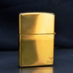 Zippo Khảm Trai Kẻ Ô Vân Sọc ZN62