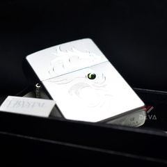Zippo Satin Khắc Rồng Thần Đính Đá ZN70