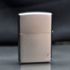 Zippo Satin Khắc Rồng Thần Đính Đá ZN70