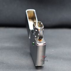 Zippo Satin Khắc Rồng Thần Đính Đá ZN70