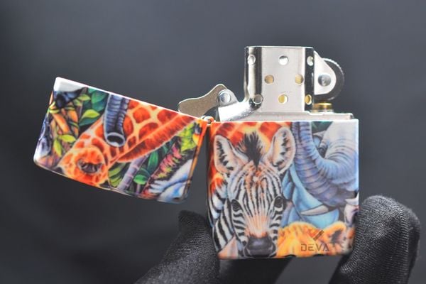 Zippo Sơn Dạ Quang Chủ Đề Khu Rừng Bí Mật ZN51