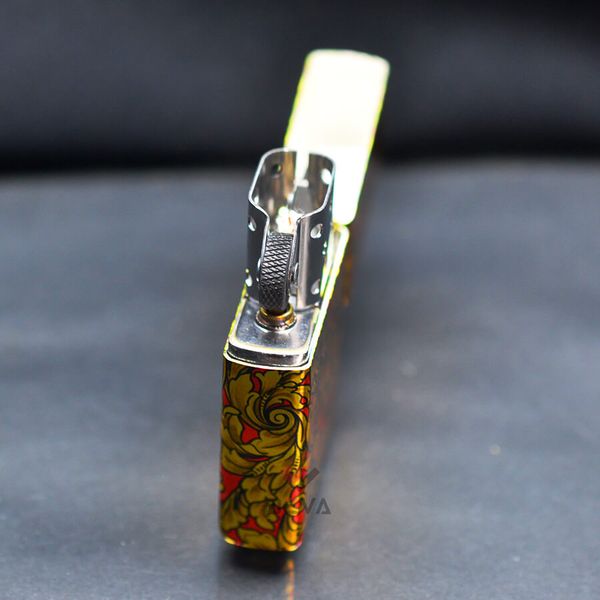 Zippo Sơn Hoa Văn Cổ Điển ZN196