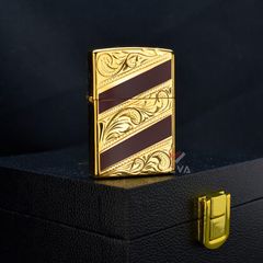 Zippo Sơn Mài Hoa Văn Mạ Vàng Kẻ Chéo ZN67