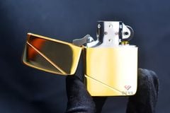 Zippo tái bản 1941 mạ vàng kẻ chéo số giới hạn ZN293
