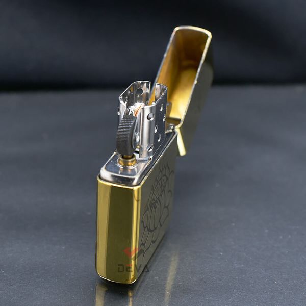 Zippo Armor Khắc Hình  Đức Phật Như Lai Ngự Đài Sen ZD40