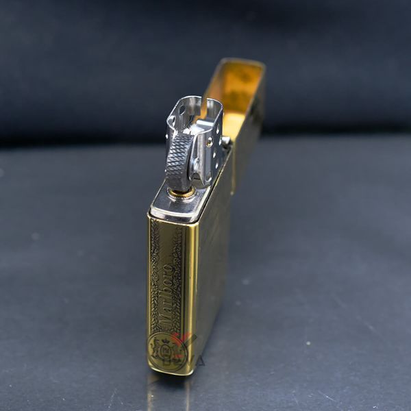 Zippo Slim Khắc Nổi 5 Mặt Thương Hiệu Marlboro ZK26
