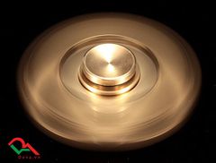 Bật lửa sạc điện con quay spinner