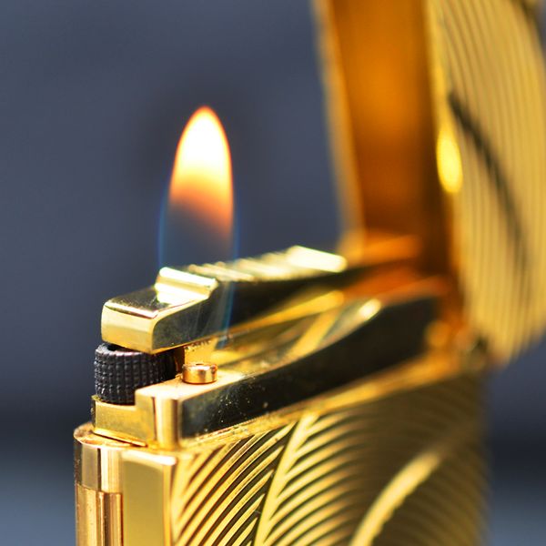 Bật Lửa ST Dupont Hồng Kông Vân Ngang Kẻ Đường Xoắn Ốc D127