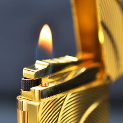 Bật Lửa ST Dupont Hồng Kông Vân Ngang Kẻ Đường Xoắn Ốc D127