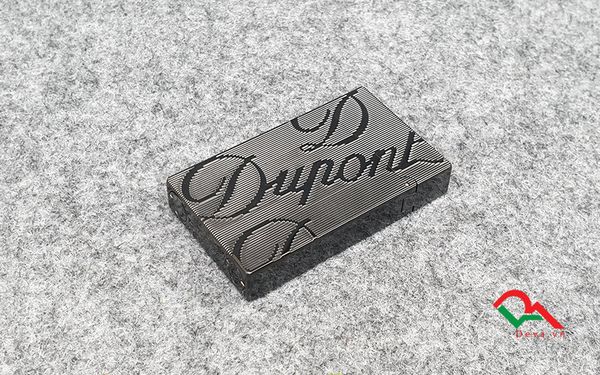 Bật lửa ST Dupont Hong Kong chữ nổi màu vàng D92
