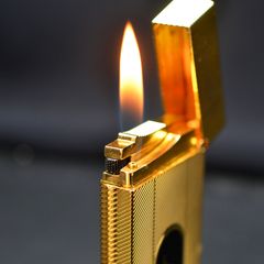 Bật lửa ST Dupont kẻ chéo Điệp Viên 007 D202