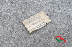Bật lửa Dupont kẻ vàng vuông D34