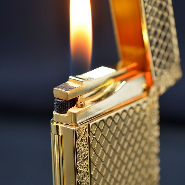 Bật lửa ST Dupont hoa văn kẻ lưới D128