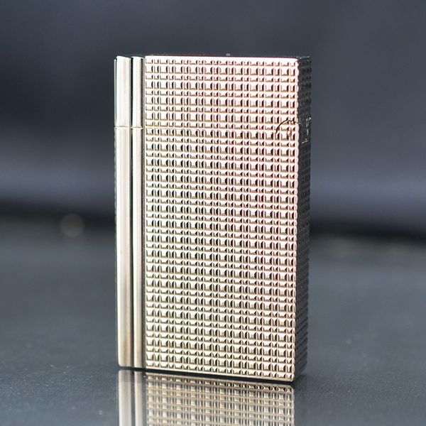 Bật lửa ST Dupont vàng ô vuông D109